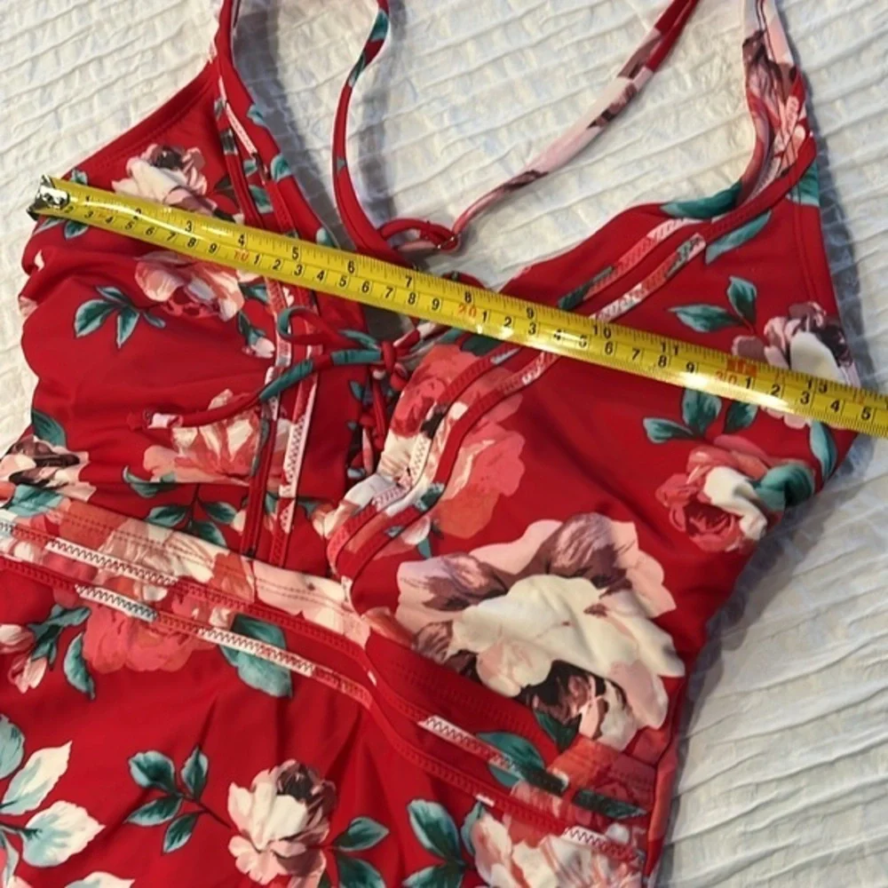 Kona Sol swim suit baiting suit women’s‎ one piece small red floral